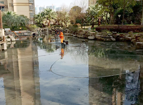 长武景观池淤泥清理